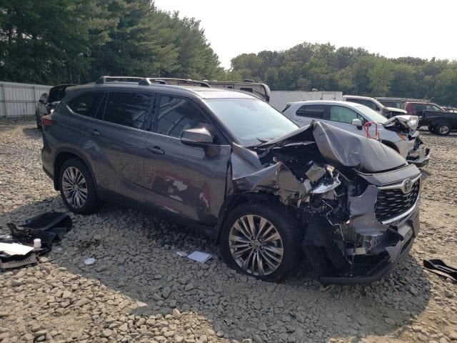 5TDKDRBH4RS548467 - 2024 Toyota highlander