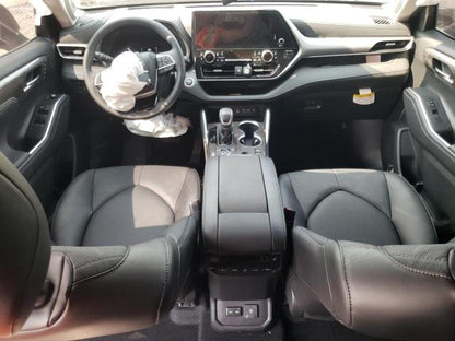 5TDKDRBH4RS548467 - 2024 Toyota highlander